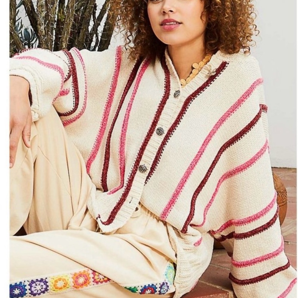 POL Cream Cardigan with rasberry and pink stripes, cable knit, hooded size M